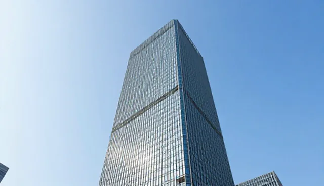 如何权衡成本控制与协同效率的优先级